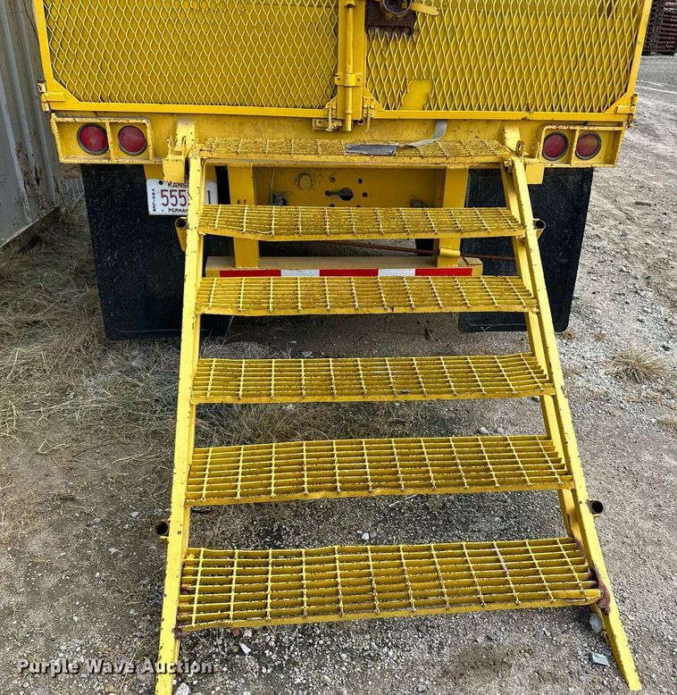 image for item NX9712 1972 Lufkin TFV-1P  dry van trailer