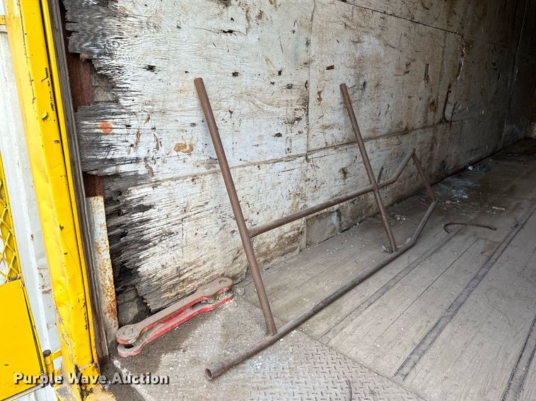 image for item NX9712 1972 Lufkin TFV-1P  dry van trailer