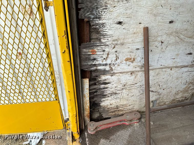 image for item NX9712 1972 Lufkin TFV-1P  dry van trailer