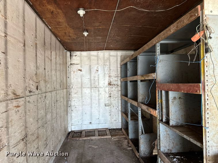 image for item NX9713 1972 Pike  dry van trailer