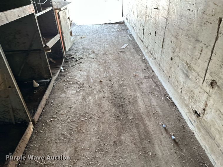 image for item NX9713 1972 Pike  dry van trailer