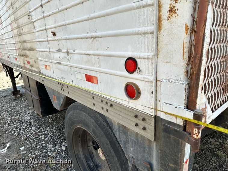 image for item NX9713 1972 Pike  dry van trailer