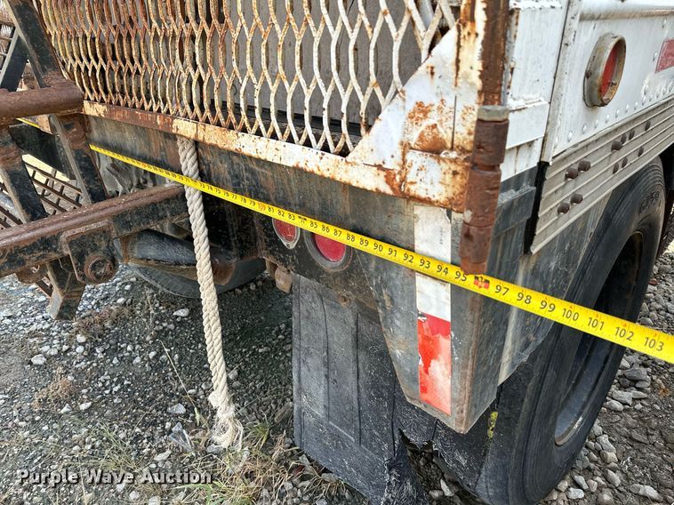 image for item NX9713 1972 Pike  dry van trailer