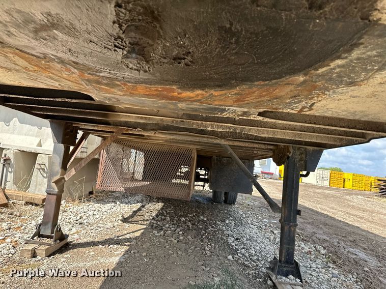 image for item NX9713 1972 Pike  dry van trailer