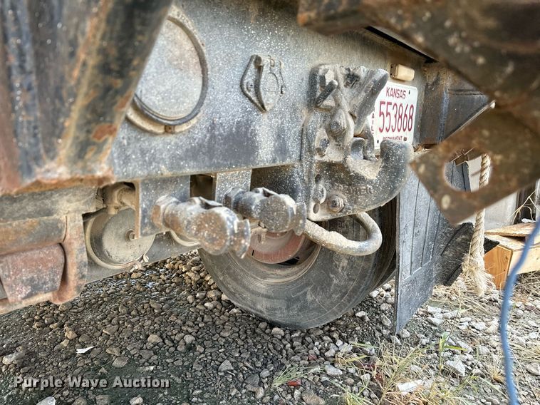 image for item NX9713 1972 Pike  dry van trailer