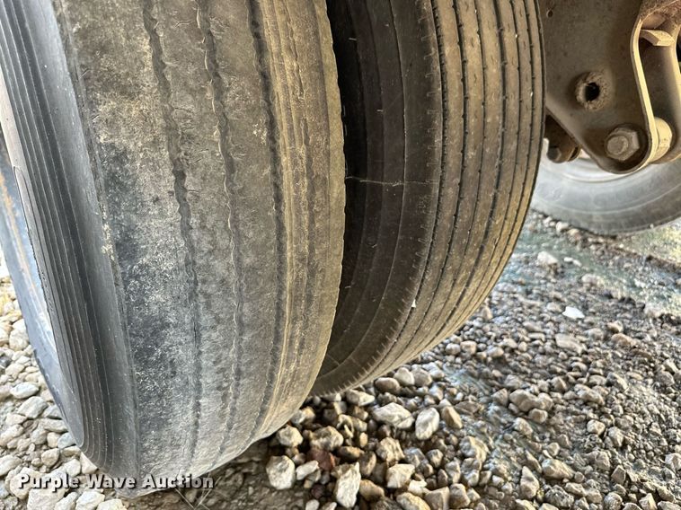 image for item NX9713 1972 Pike  dry van trailer