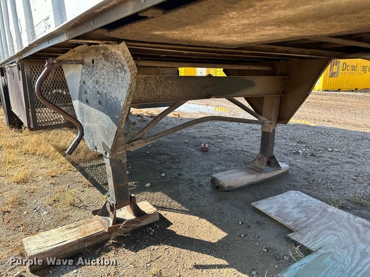 image for item NX9714 1971 Trailmobile A31A-1SAW  dry van trailer