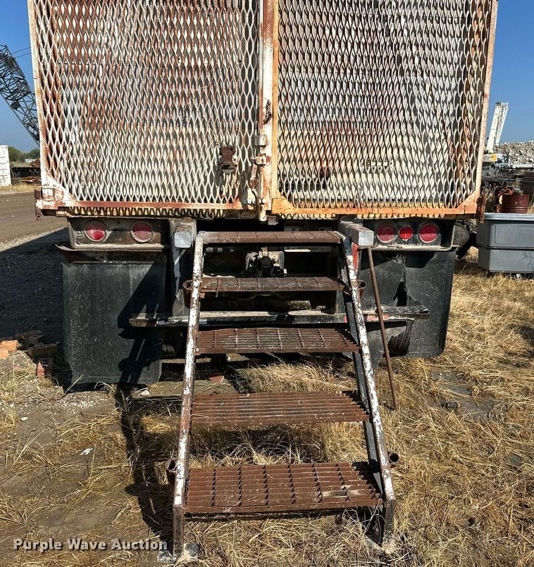 image for item NX9714 1971 Trailmobile A31A-1SAW  dry van trailer