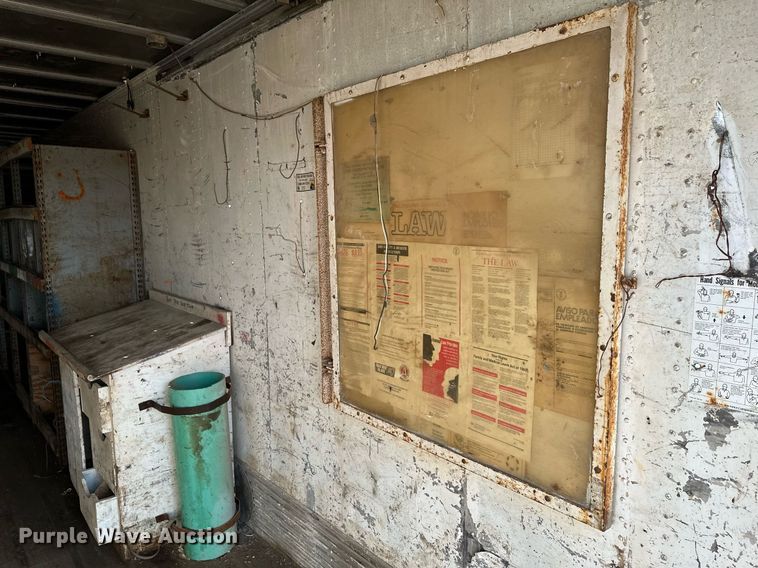 image for item NX9714 1971 Trailmobile A31A-1SAW  dry van trailer