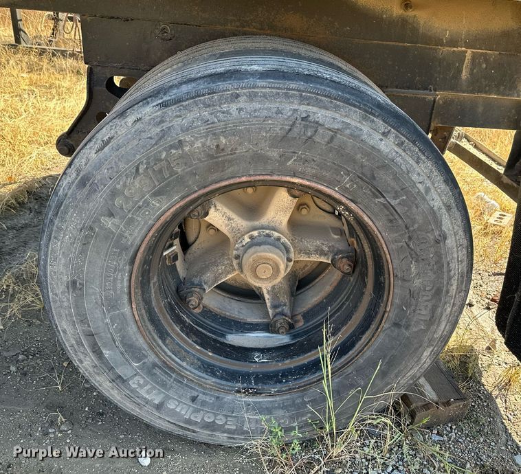 image for item NX9714 1971 Trailmobile A31A-1SAW  dry van trailer