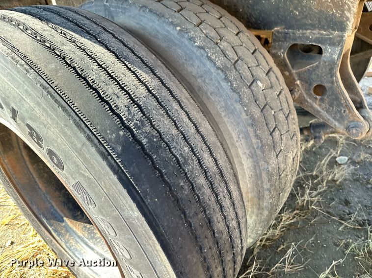 image for item NX9714 1971 Trailmobile A31A-1SAW  dry van trailer