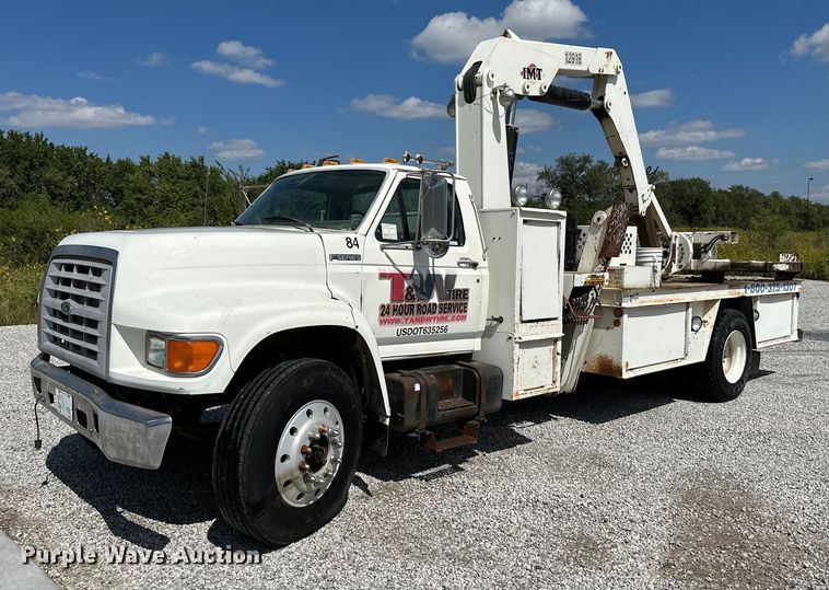 image for item NX9715 1998 Ford F8000  crane truck