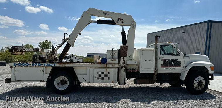 image for item NX9715 1998 Ford F8000  crane truck