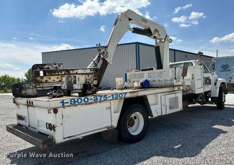 image for item NX9715 1998 Ford F8000  crane truck