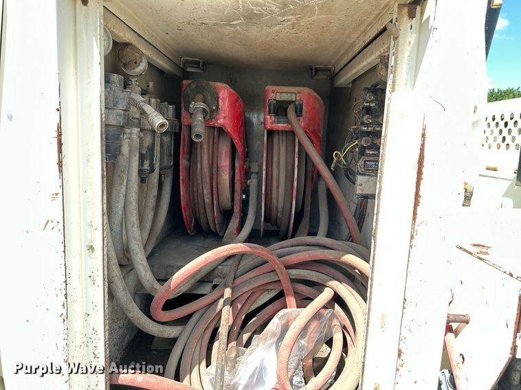 image for item NX9715 1998 Ford F8000  crane truck