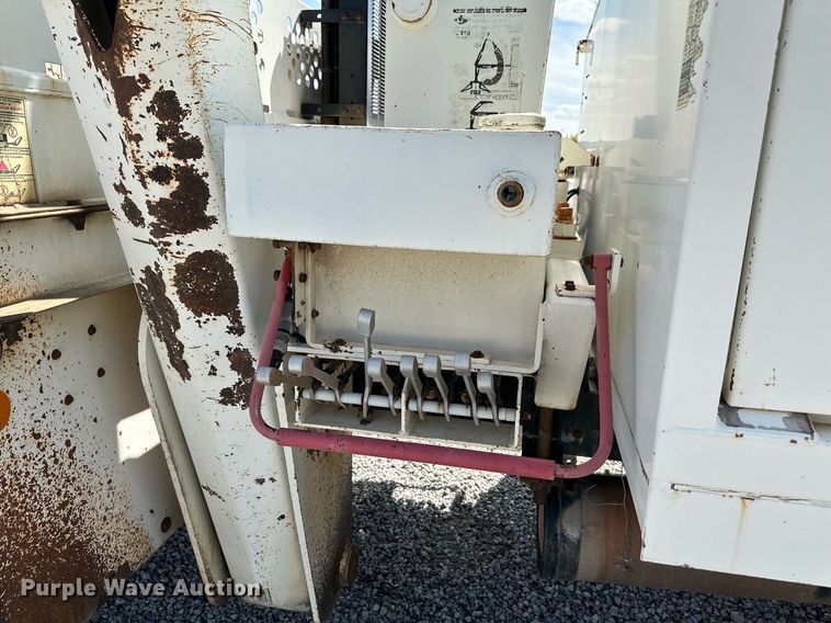 image for item NX9715 1998 Ford F8000  crane truck