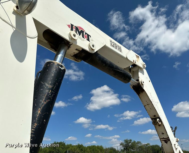 image for item NX9715 1998 Ford F8000  crane truck