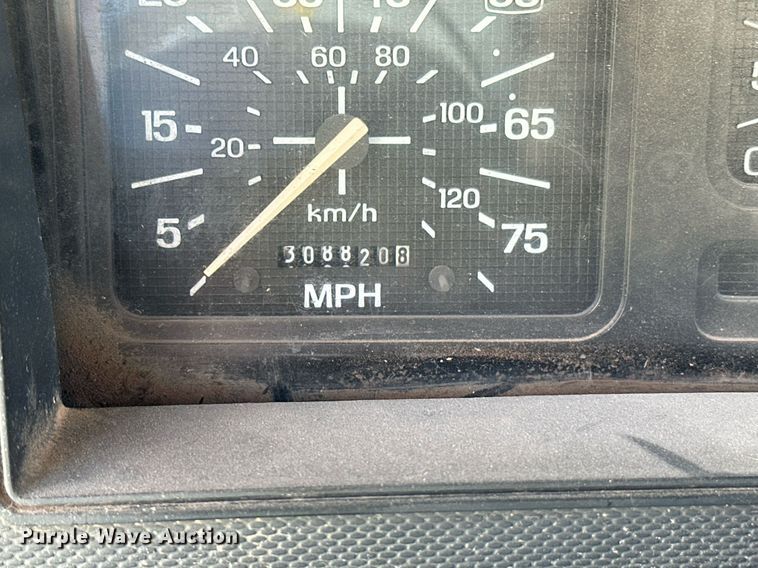 image for item NX9715 1998 Ford F8000  crane truck