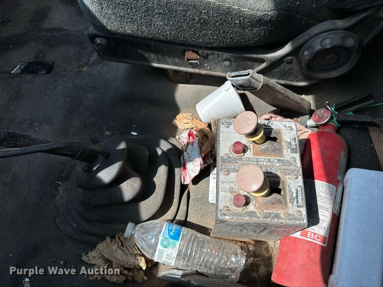 image for item NX9715 1998 Ford F8000  crane truck