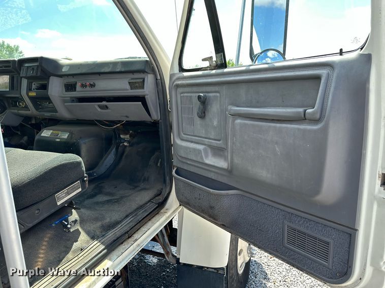 image for item NX9715 1998 Ford F8000  crane truck