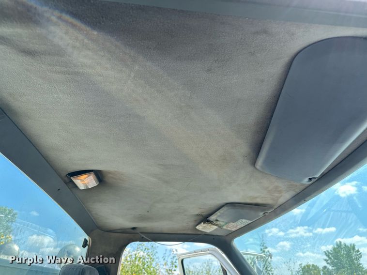 image for item NX9715 1998 Ford F8000  crane truck