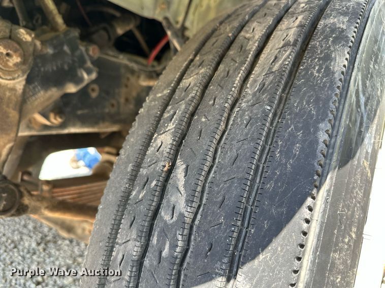 image for item NX9715 1998 Ford F8000  crane truck