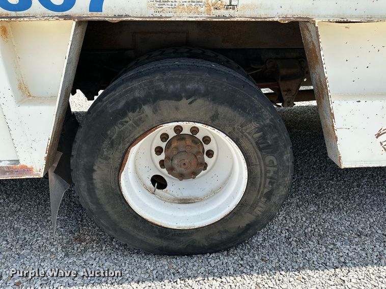 image for item NX9715 1998 Ford F8000  crane truck