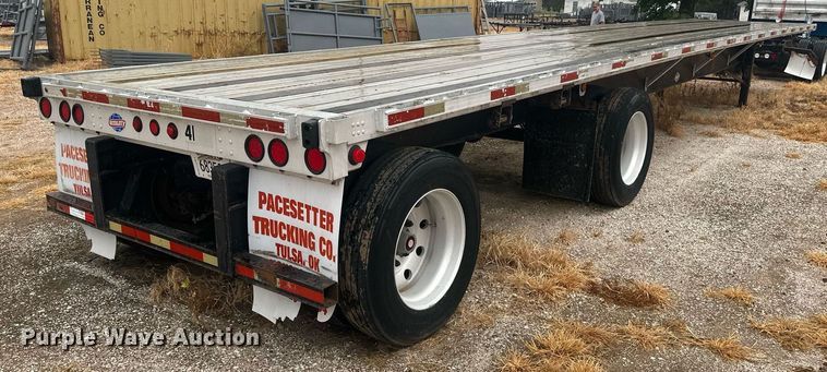 image for item OC9481 2006 Utility  flatbed trailer
