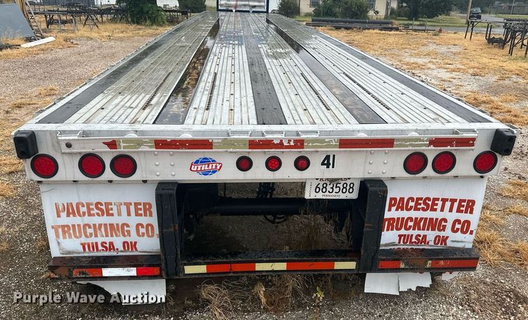 image for item OC9481 2006 Utility  flatbed trailer