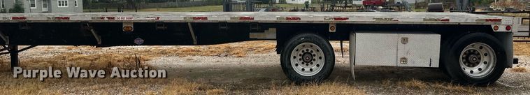 image for item OC9481 2006 Utility  flatbed trailer