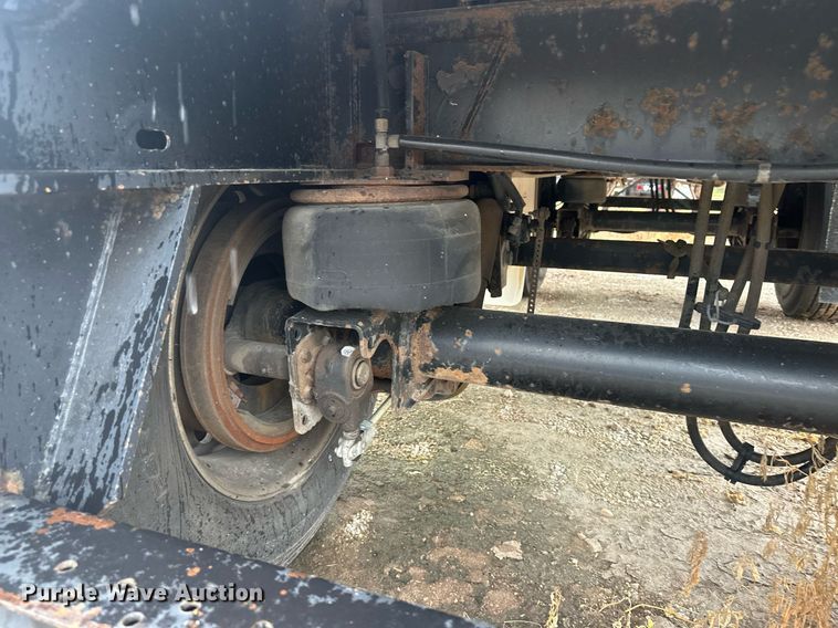 image for item OC9481 2006 Utility  flatbed trailer