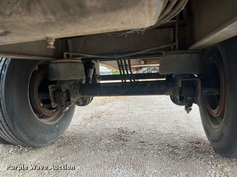 image for item OC9481 2006 Utility  flatbed trailer