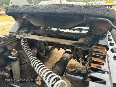 image for item OC9482 2012 Kenworth T600  semi truck