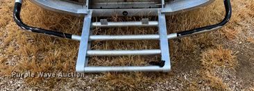 image for item OC9482 2012 Kenworth T600  semi truck