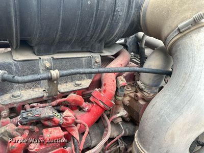 image for item OC9482 2012 Kenworth T600  semi truck