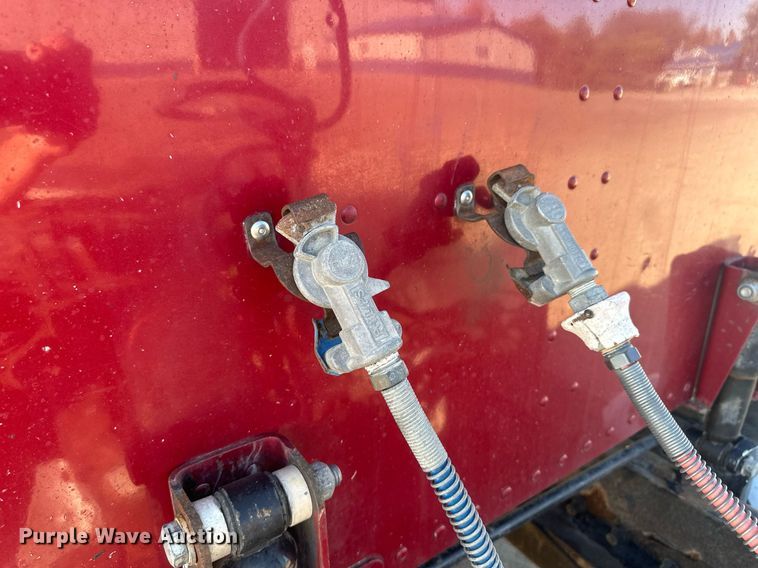 image for item OC9489 2005 Peterbilt 378  semi truck