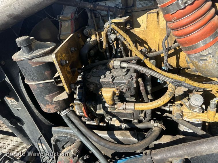 image for item OC9489 2005 Peterbilt 378  semi truck