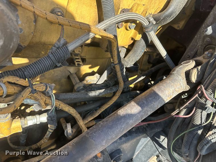 image for item OC9489 2005 Peterbilt 378  semi truck