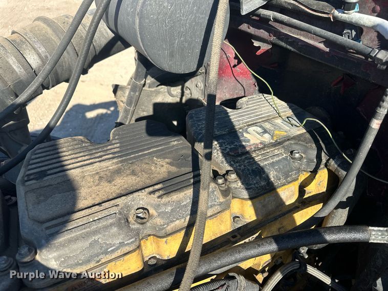 image for item OC9489 2005 Peterbilt 378  semi truck