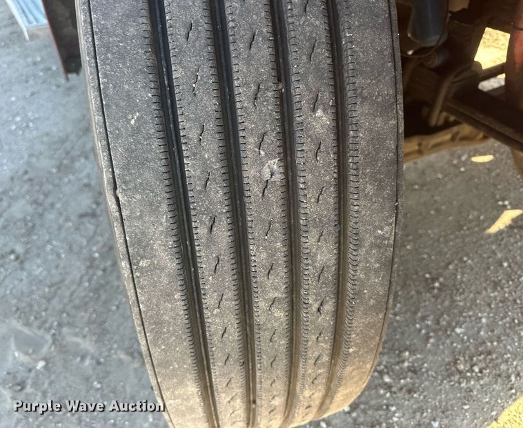 image for item OC9489 2005 Peterbilt 378  semi truck