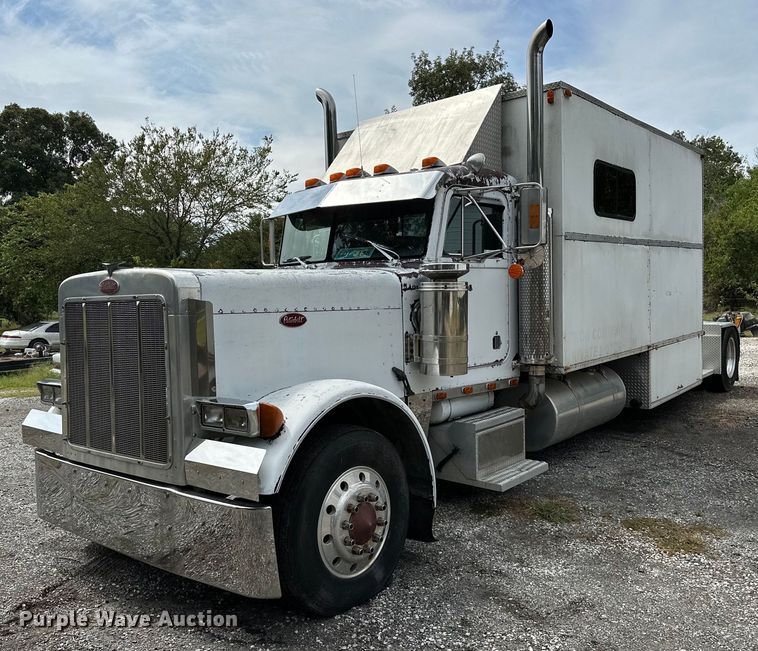 image for item OG9243 1988 Peterbilt 379  semi truck