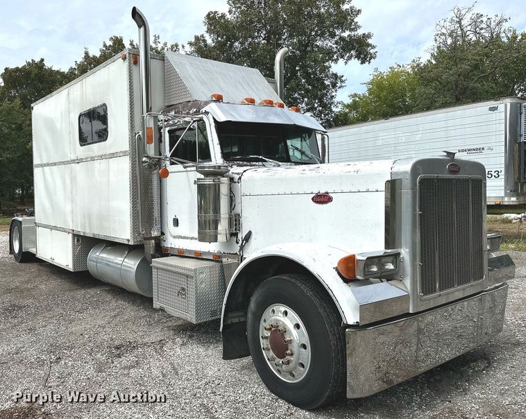 image for item OG9243 1988 Peterbilt 379  semi truck