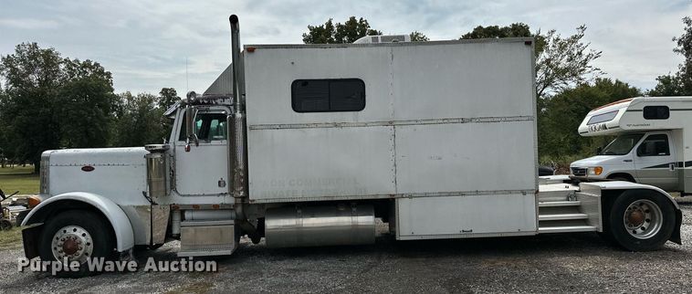 image for item OG9243 1988 Peterbilt 379  semi truck
