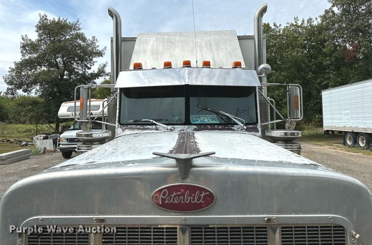 image for item OG9243 1988 Peterbilt 379  semi truck