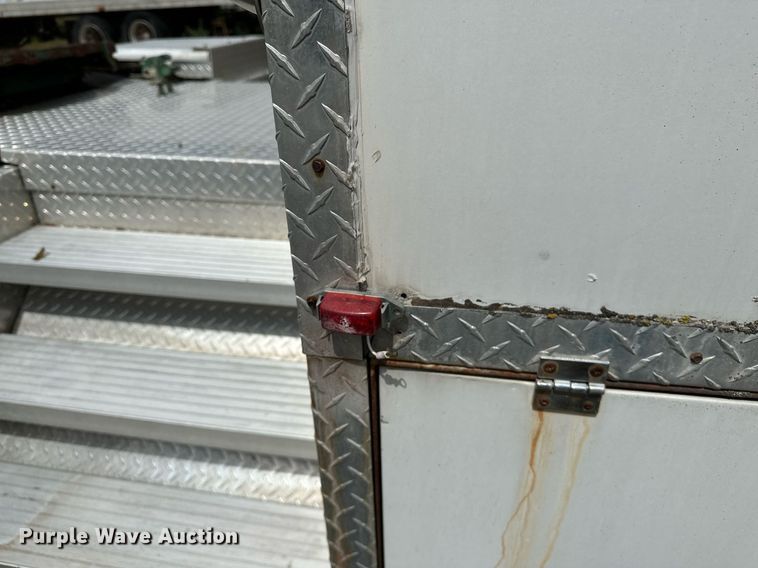 image for item OG9243 1988 Peterbilt 379  semi truck