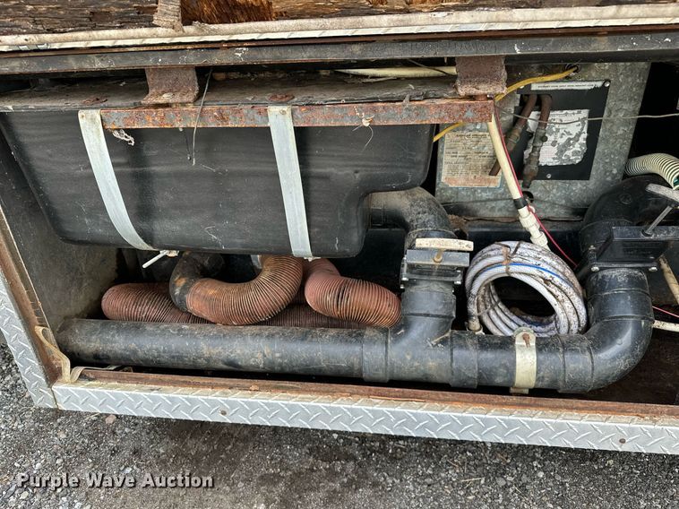 image for item OG9243 1988 Peterbilt 379  semi truck