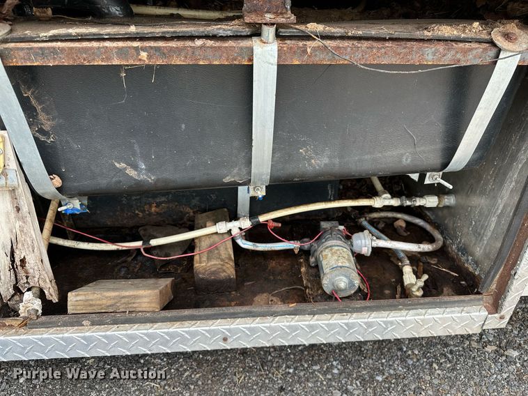 image for item OG9243 1988 Peterbilt 379  semi truck