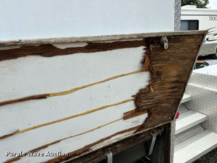 image for item OG9243 1988 Peterbilt 379  semi truck