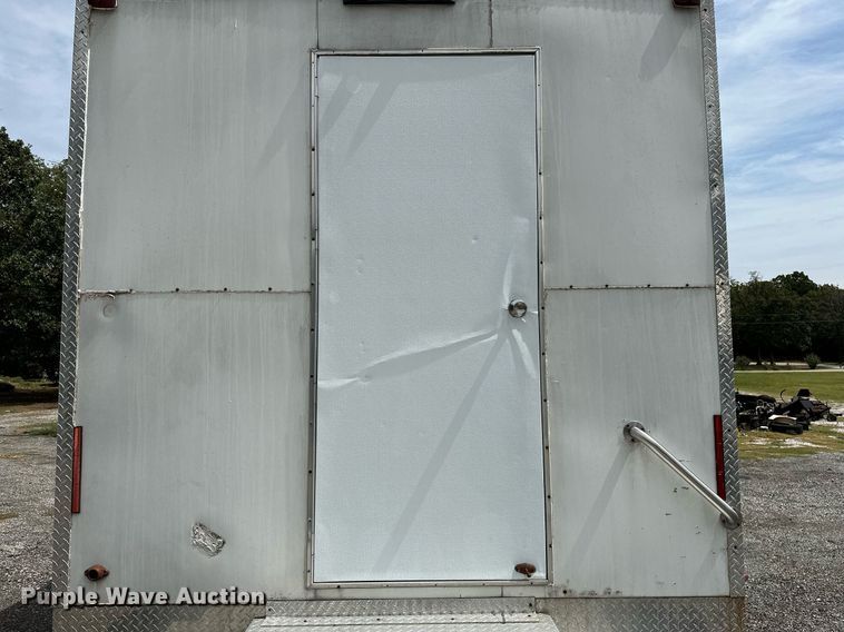 image for item OG9243 1988 Peterbilt 379  semi truck