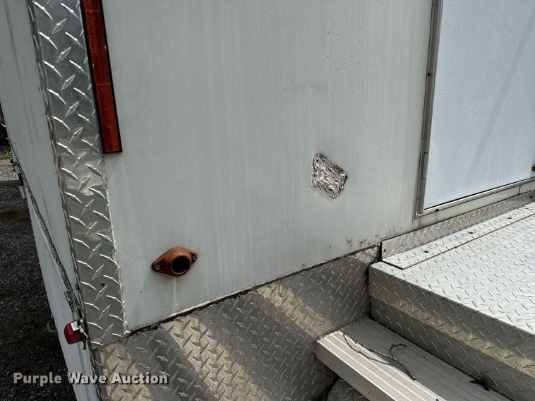 image for item OG9243 1988 Peterbilt 379  semi truck